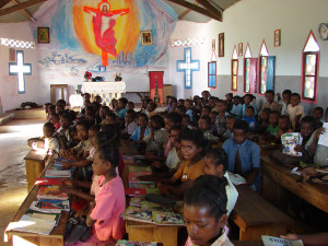 manantenina-kosciol-szkola