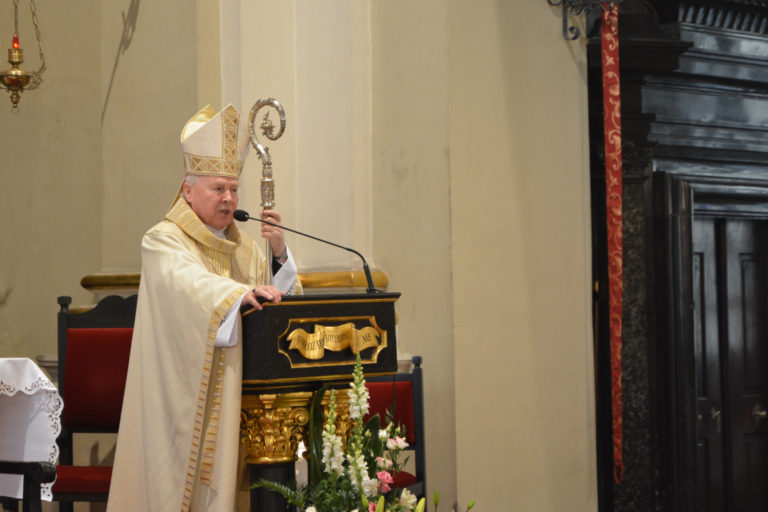 Read more about the article Komunikat Arcybiskupa Metropolity Gdańskiego