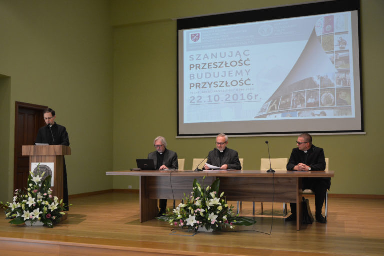 Read more about the article Wystawa „Naszej Przeszłości”