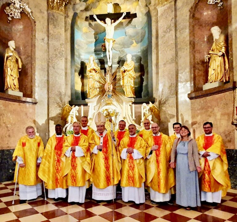 Read more about the article Msza inauguracyjna w nowo utworzonej parafii Währing