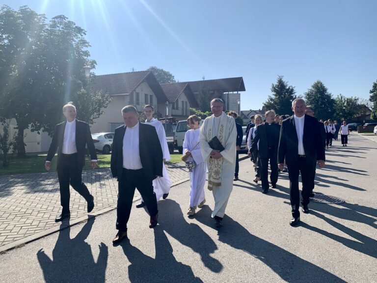 Read more about the article Inauguracja nowego roku szkolnego w LO im. Josephiny Gebert w Piekarach