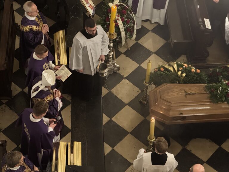 Read more about the article Wspomnienie o ks. Jerzym Górnym CM i relacja z pogrzebu