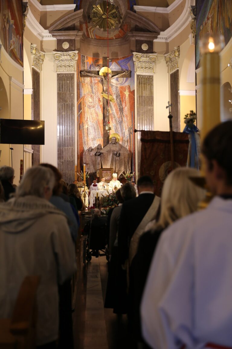 Read more about the article Dzień ubogiego i obłóczyny kleryków w Bydgoszczy